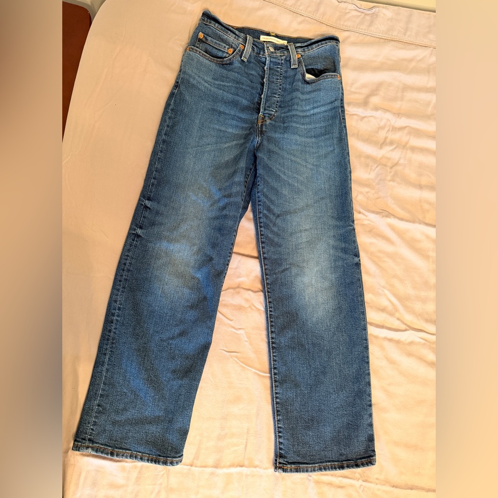 Signature by Levi Strauss Light Blue High Rise Straight Jeans - Picture 5 of 8